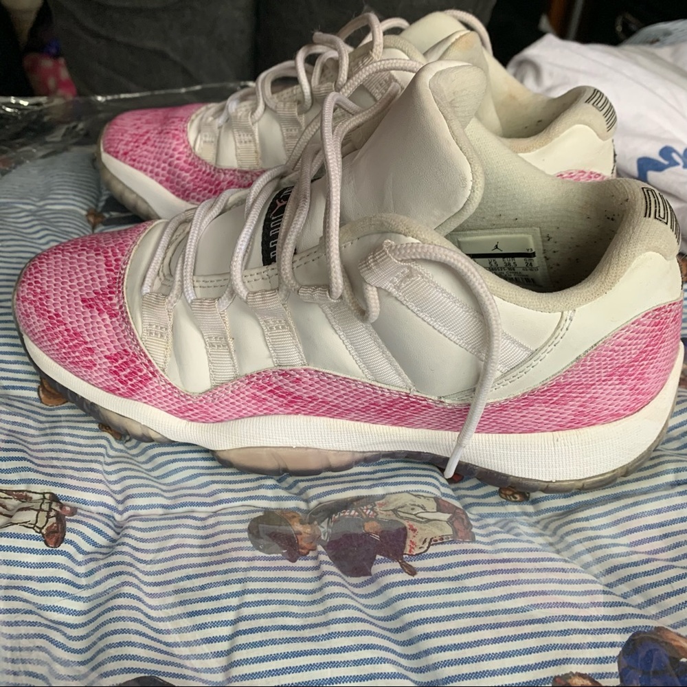 Jordan 11 Retro Lows RARE PINK Snakeskin!